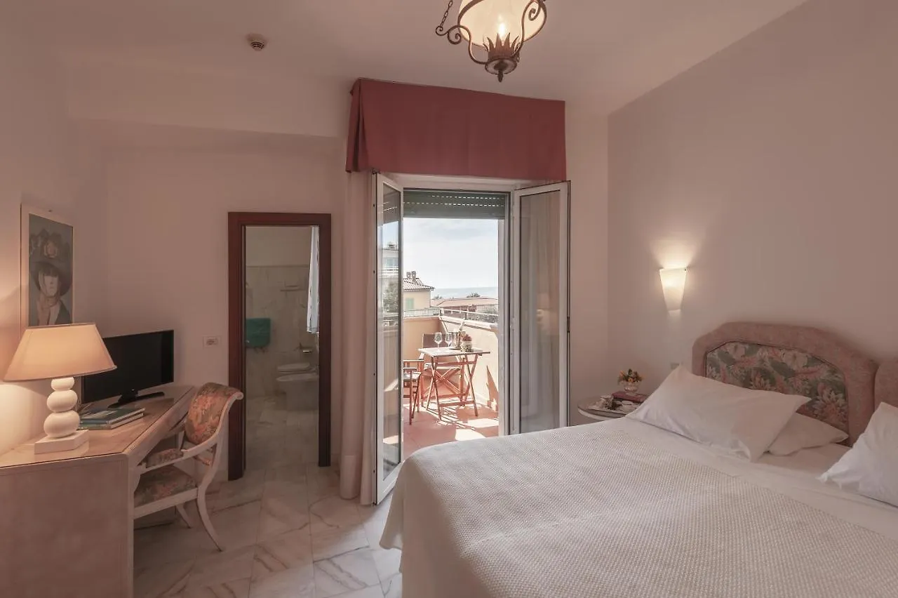 President Hotel Forte dei Marmi 4*,